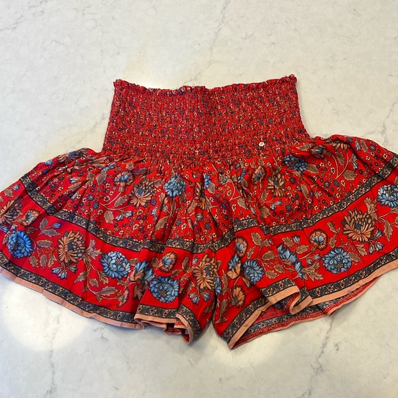NATURAL LIFE Pants - Natural Life skort shorts size small